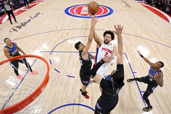 根寧咸：活塞要爬出自掘的坑