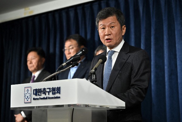 結束13年爭議統治 鄭夢奎世盃後下台