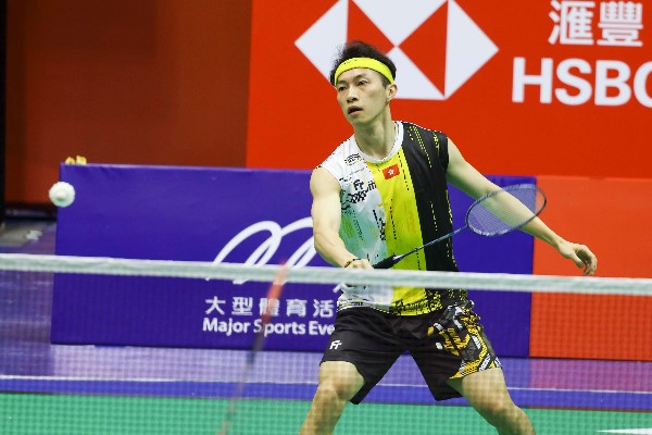 伍家朗中國公開賽挫李卓耀 女雙曾呂配同闖次圈