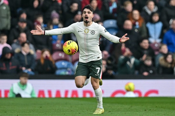 柏度尼圖「9號位」大熱 馬利斯卡：我知誰最合適