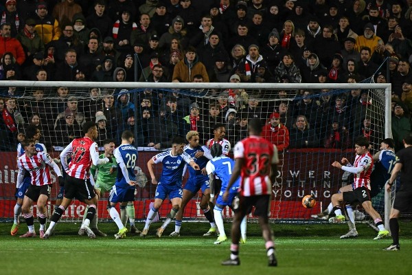 PE阿sir擺烏龍  馬格斯菲告別英足盃