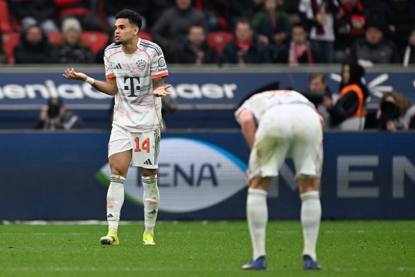 積遜迪亞斯領紅 拜仁9人1：1和利華古遜