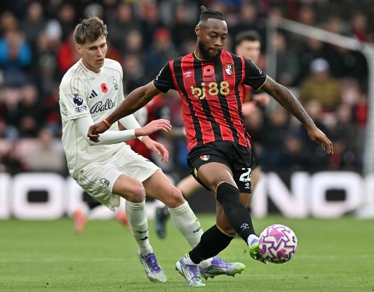 曼城撲擊埃克塞特 施曼尤地標