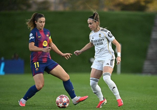 巴塞女足歐聯炒皇馬6：2