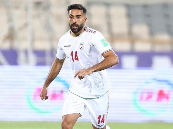 【星球人】伊朗中場「插旗」英超