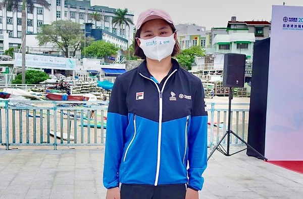 馬君正成為參與滑浪風帆職業賽香港第一人。