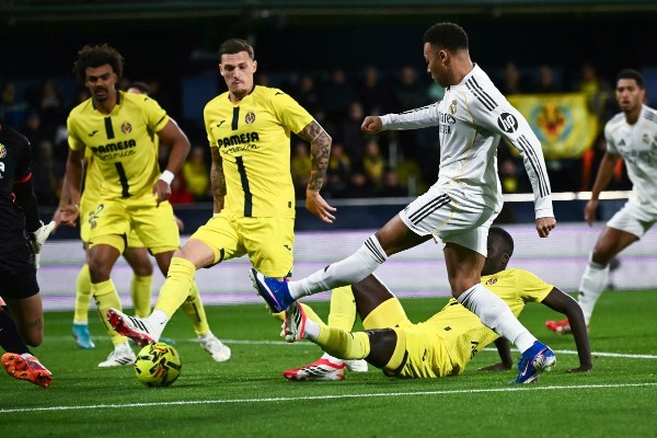 安巴比打沉黃潛  皇馬贏波升榜首