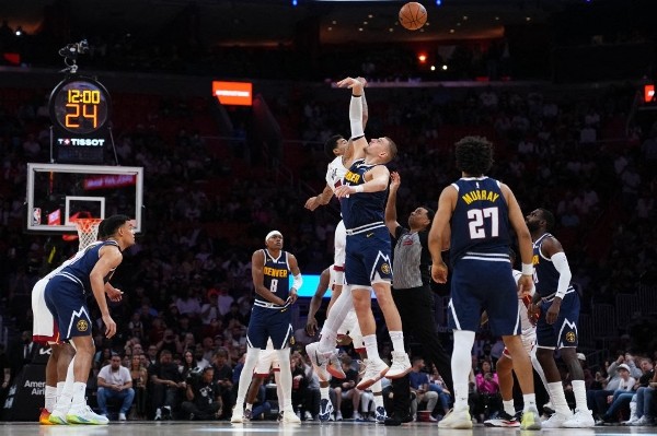 尤基治傷膝至少唞4周