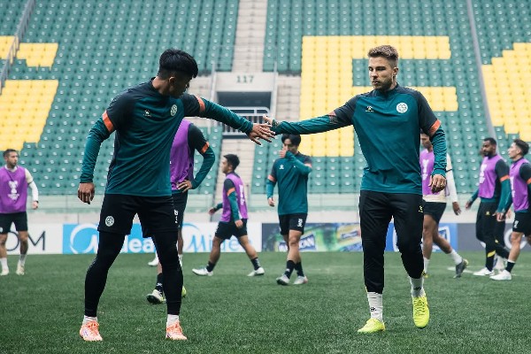 大埔在北京工人體育場作最後備戰球會官網圖片