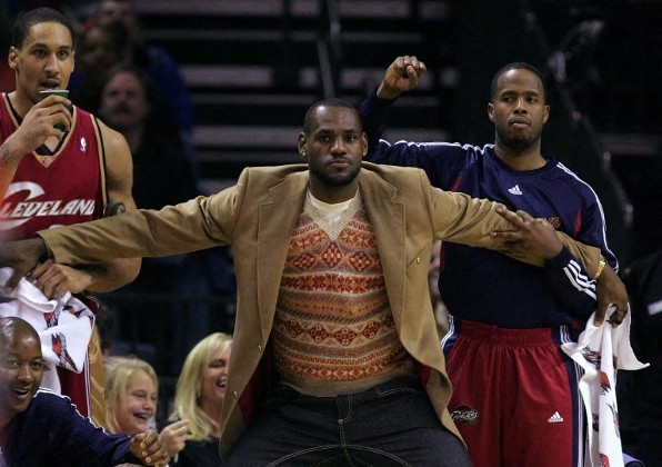 涉賭LBJ前教練拒認罪