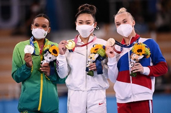 李爾為美國贏得女子體操個人全能項目金牌。©AFP