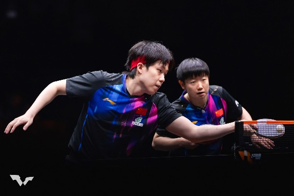 王楚欽（左）與孫穎莎（右）同時兼顧單、雙打。官方圖片