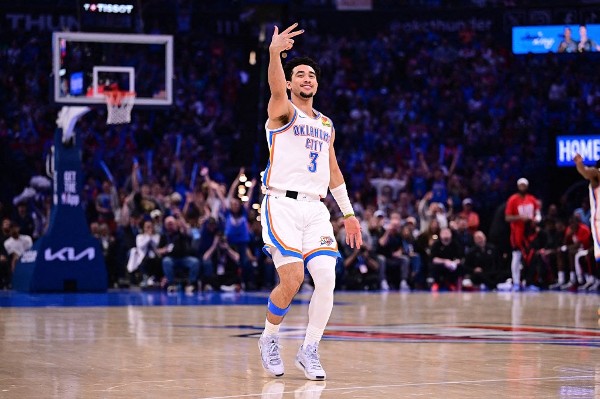 新兵麥京擔大旗 雷霆擒籃網