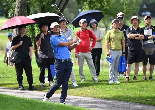 許龍一東海公開賽僅負兩杆並列第4 連續4站亞巡前10名