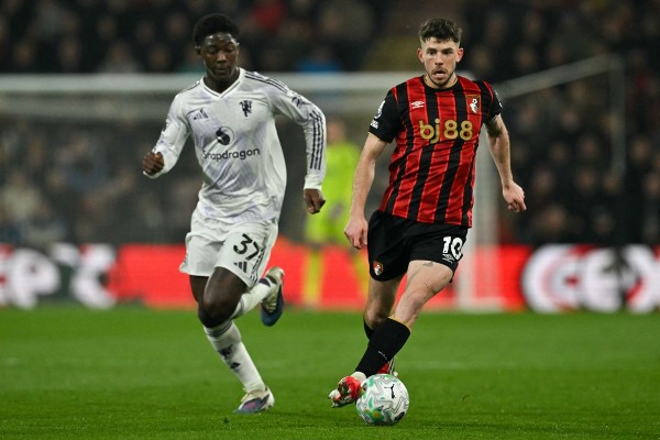 明諷阿摩廉？卡斯米路：明奈係最佳8號位之一