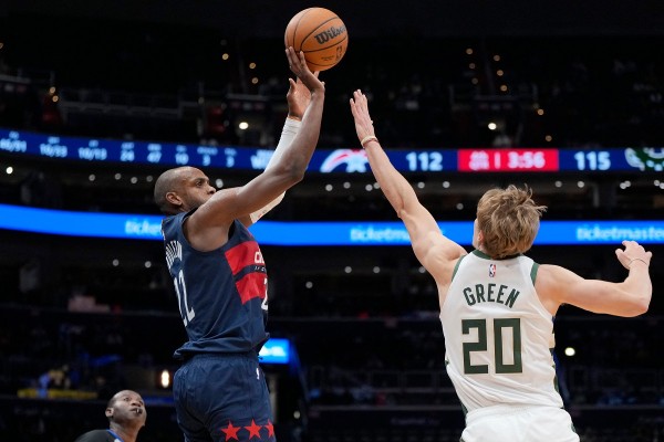 米杜頓倒戈率巫師反勝公鹿