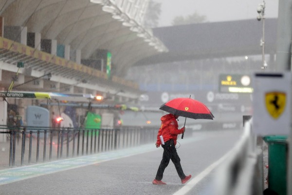 天雨逼F1排位賽推遲