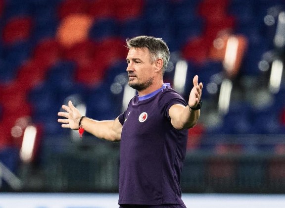 港隊出局 主帥韋斯活無意請辭