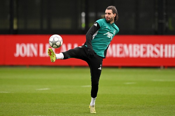 蘇保斯拿爾認利記傾續約