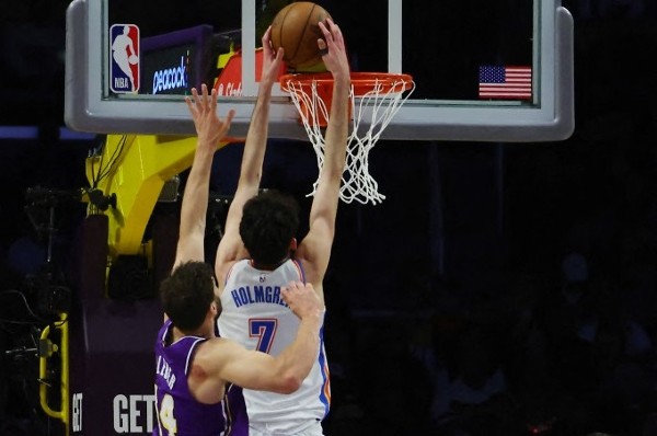 卡路素倒戈發威 雷霆填「湖」止連敗