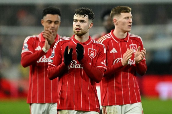 伊哥捷西斯起孖 森林炒費倫斯華路士4蛋