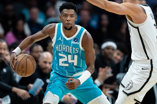 肩傷缺陣13場 米拿料復出鬥快艇