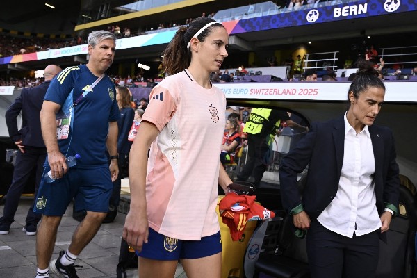 女球王艾坦娜操練受傷勢長唞