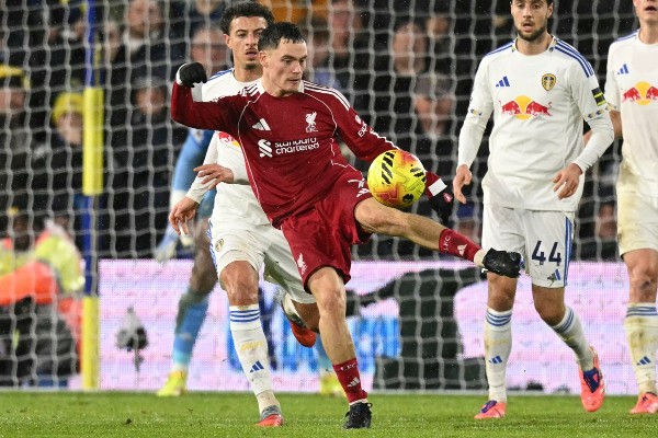 梅拿：穫斯若踢「仁」被鬧得仲甘