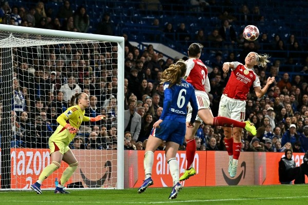 阿仙奴女足歐聯輸波入4強