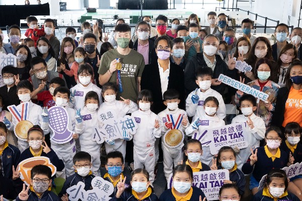 張家朗積極推廣劍擊運動。