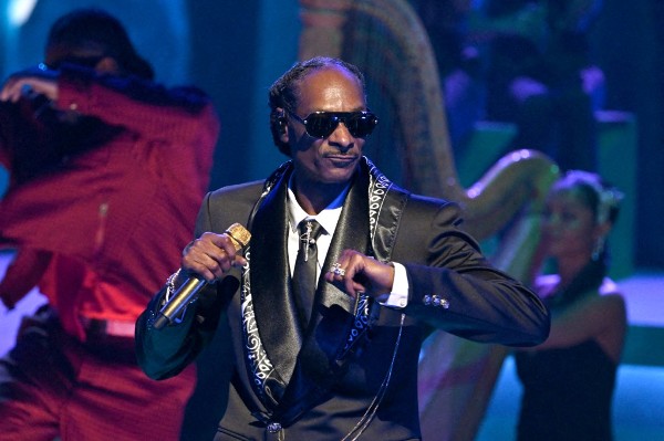 攜手摩迪 Snoop Dogg入股史雲斯