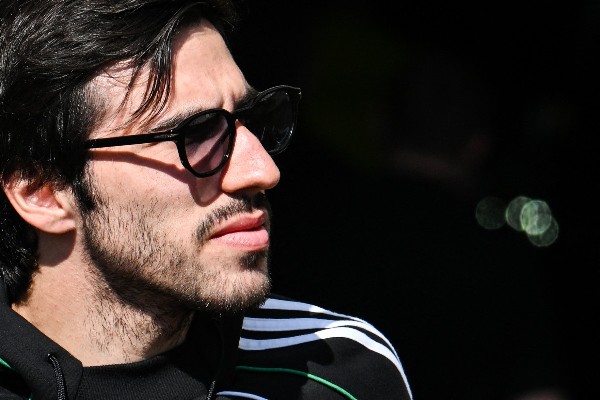 【毛孩隊友】東拿利「三口一犬」