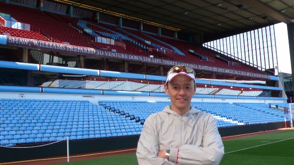 何輝：車路士趁亂襲維拉