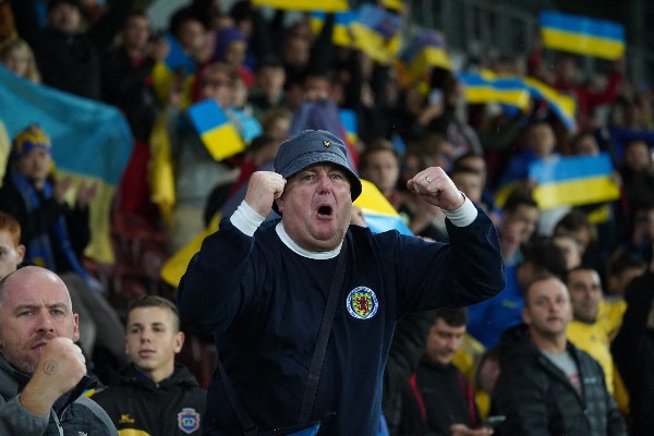 烏克蘭球迷刻下是團結一心。©AFP