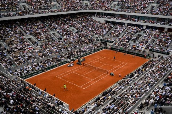 去年法網共有50萬人入場觀賽。©AFP