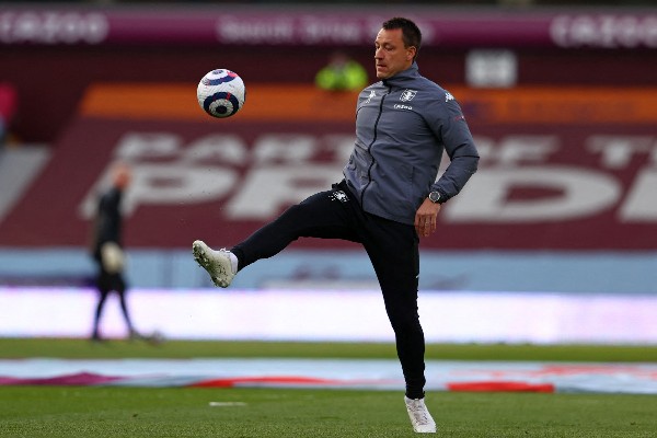 泰利為公益 大手拍賣自家收藏品