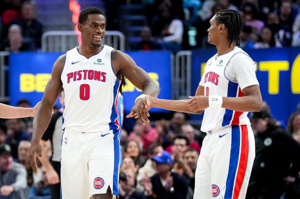 活塞苦等18年奪分區冠軍 教練：球員無私奉獻