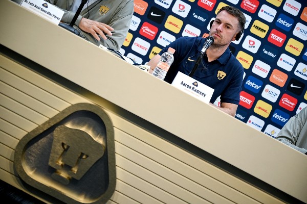 35歲艾朗藍斯宣佈掛靴