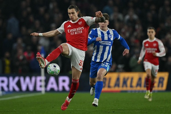 卡拉費奧利踢決賽前思鄉？