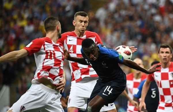 比列錫在世盃決賽被罰手球存在不同意見。©AFP