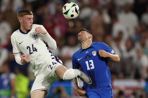 英格蘭0：0悶和斯洛文尼亞奪首名