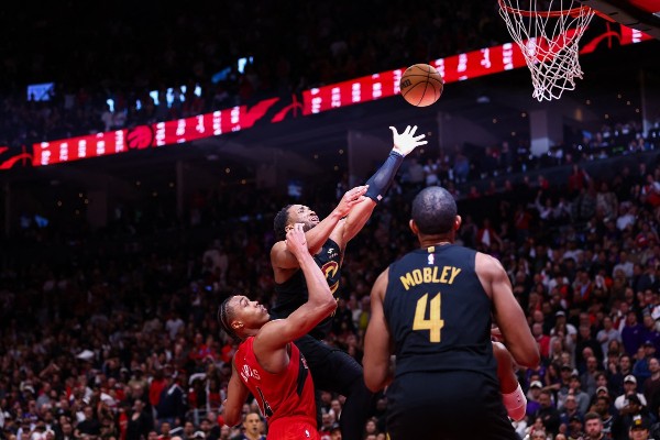 米曹尾段啞火 速龍扳平騎士2：2