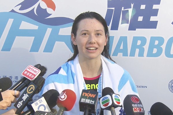 維港泳奪女子組第2 何詩蓓：特別又艱辛