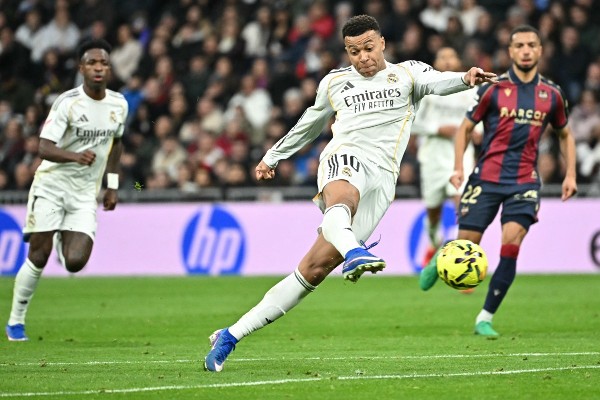 皇馬獲「利」賀艾比路亞生日