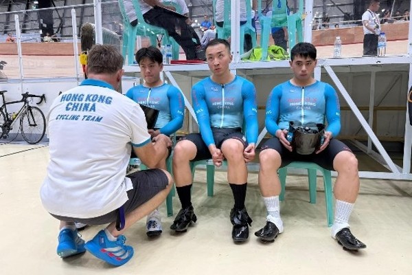 港隊場地亞錦賽首日奪兩銅 男團競速賽首登頒獎台