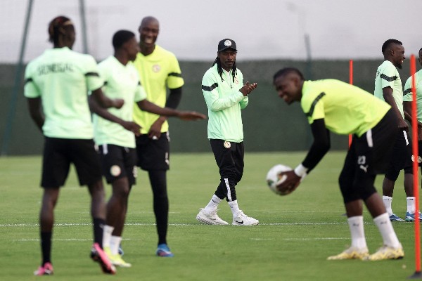 施斯執掌安哥拉