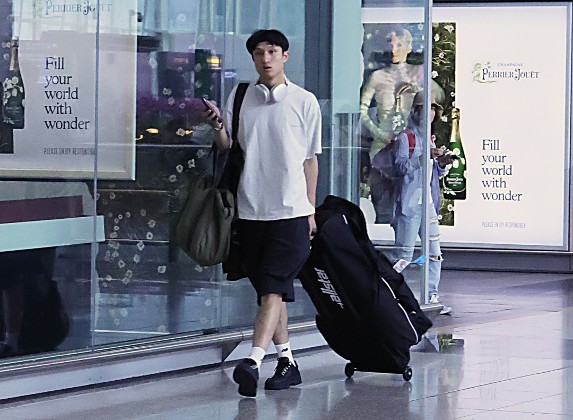 憤世小子放下怨恨 蔡俊彥榮歸謙稱不值世一