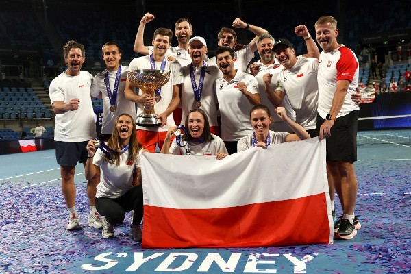 波蘭首捧聯合盃 Iga：終於做到