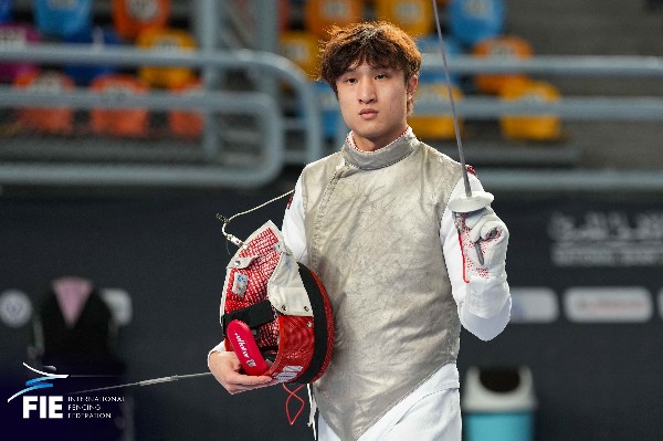 張家朗世盃埃32強下馬 蔡俊彥林浩朗一輪遊