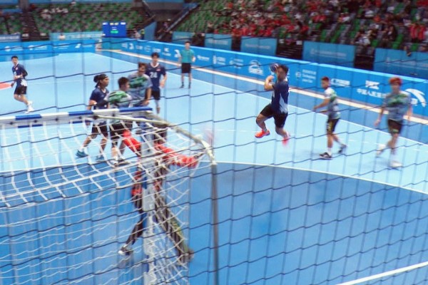 手球港隊全運挫澳門穩入8強